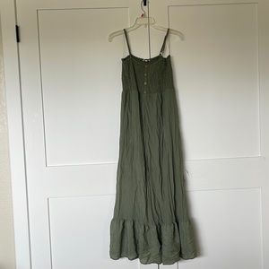 Green long maxi dress with rouched top size Large